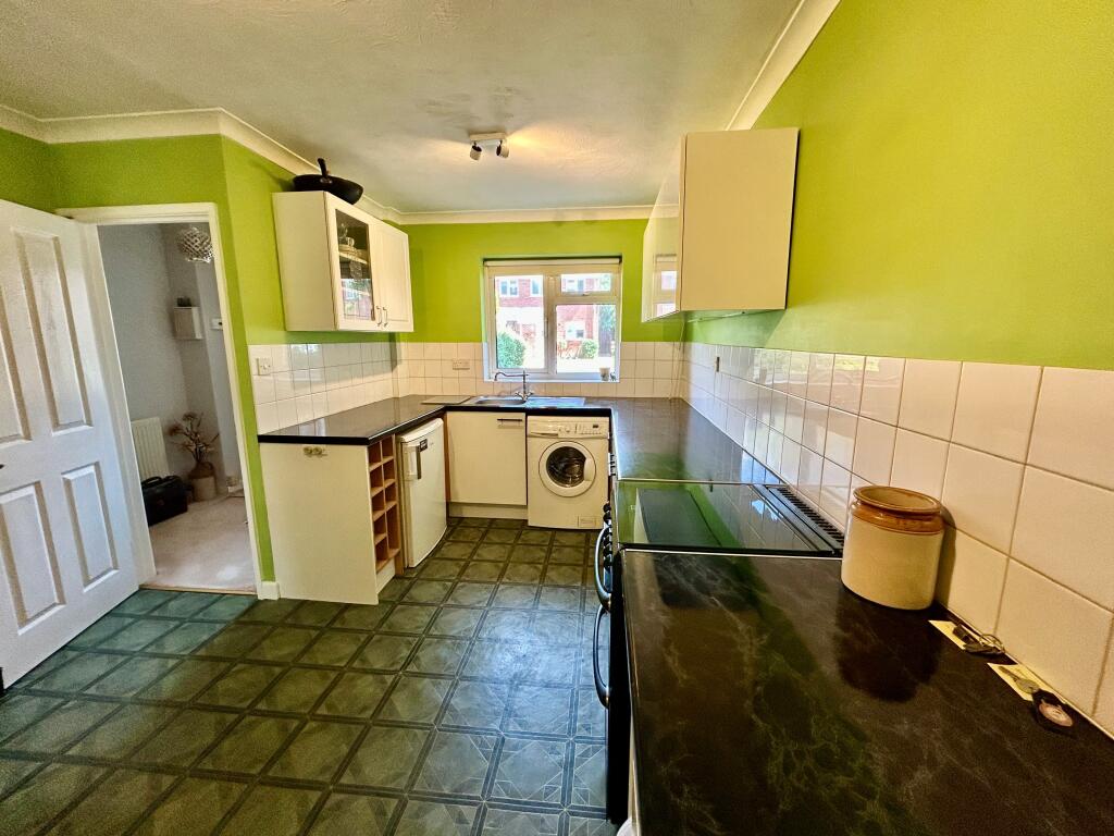 House in Southampton - More
