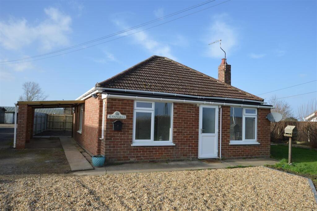 Main image of property: Sunningdale, Gull Bank, Whaplode Drove, Spalding, Lincolnshire, PE12 0SS