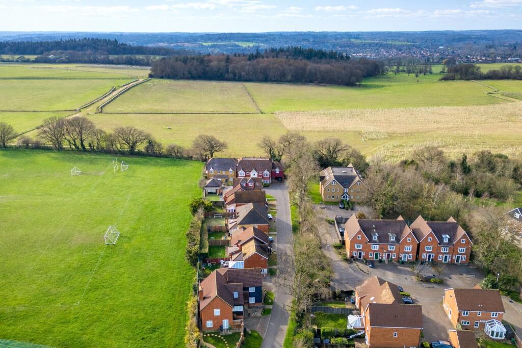 House in Purley on Thames, West Berkshire - View 4