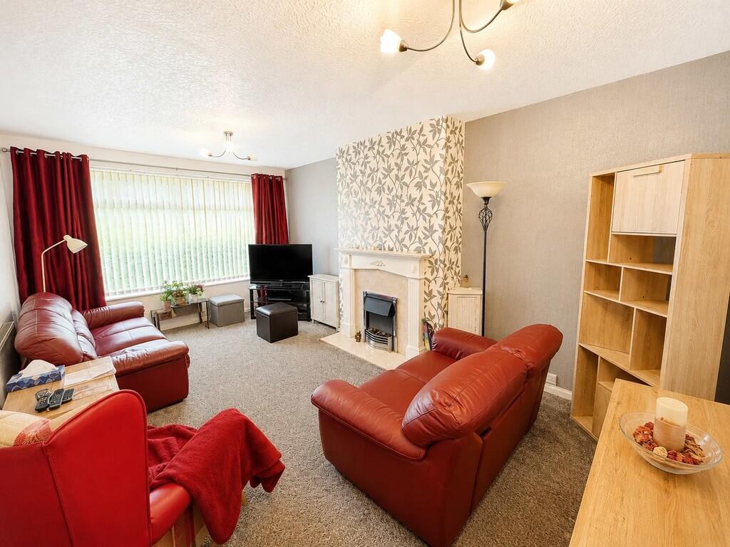 Leaventhorpe Way, Bradford - View 4