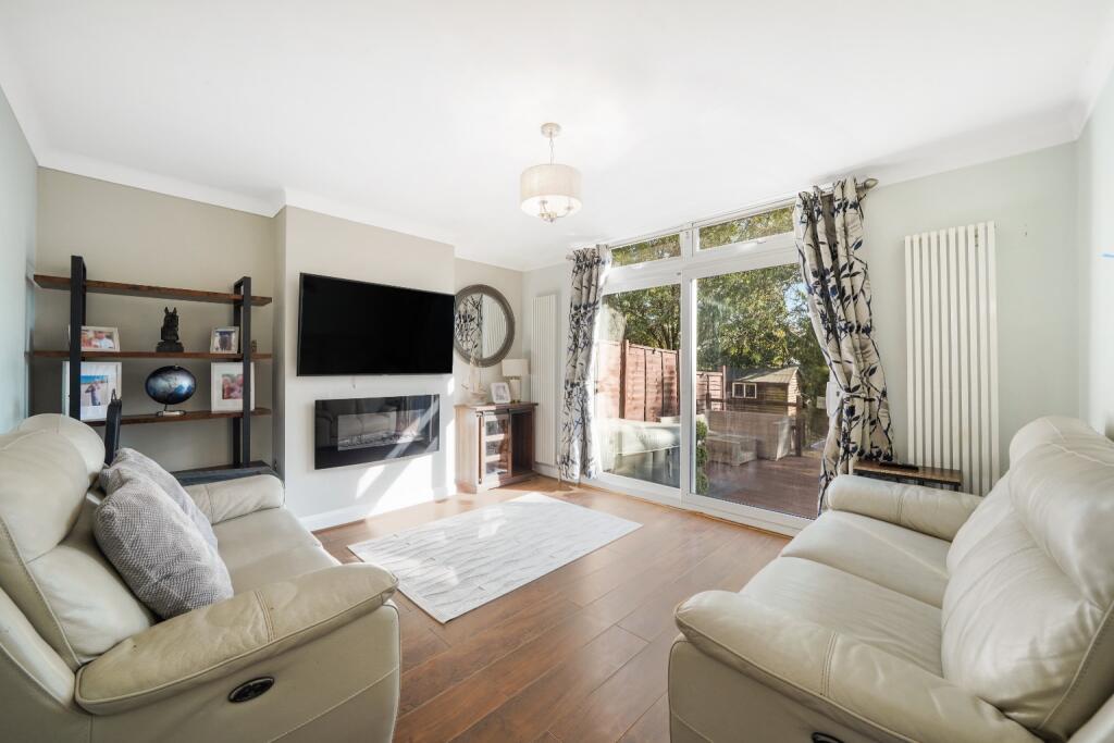 Apartment in London - View 2