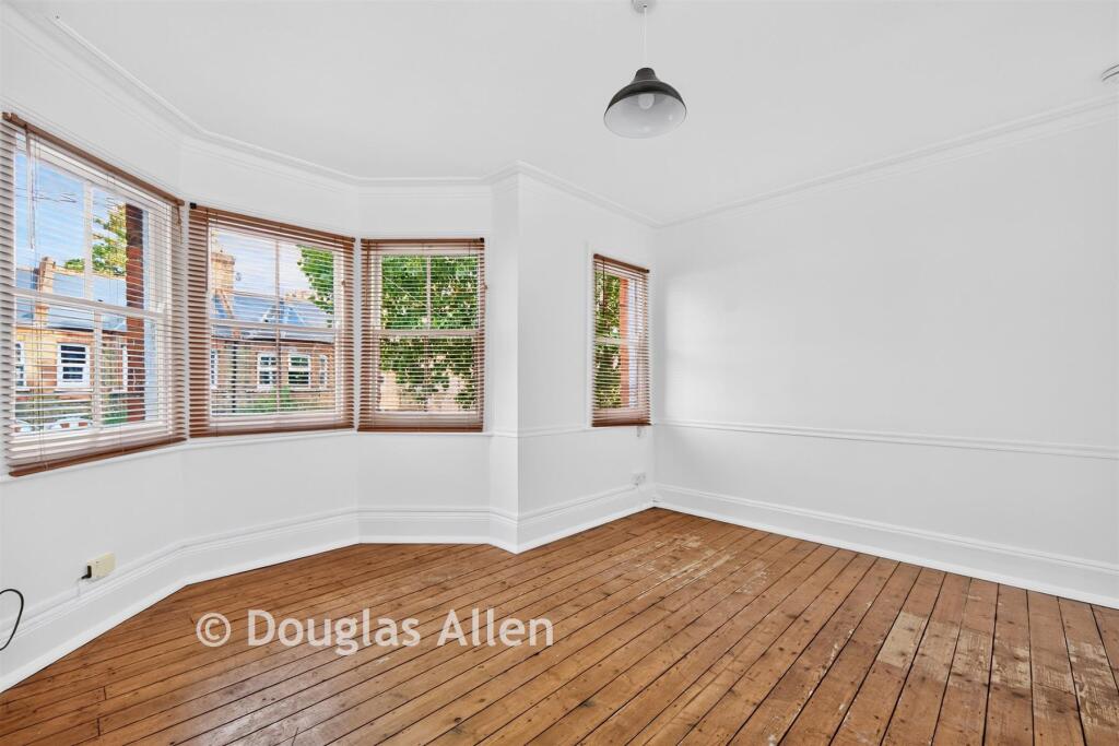 Apartment in London - View 4