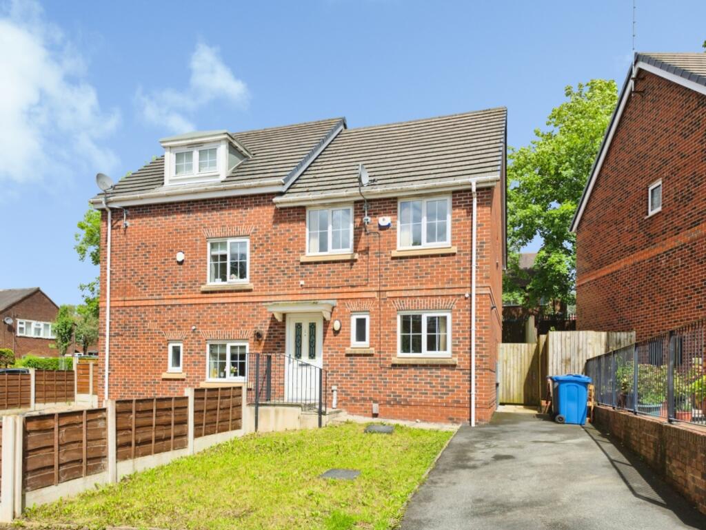 Main image of property: Bowbank Close, Oldham, Greater Manchester