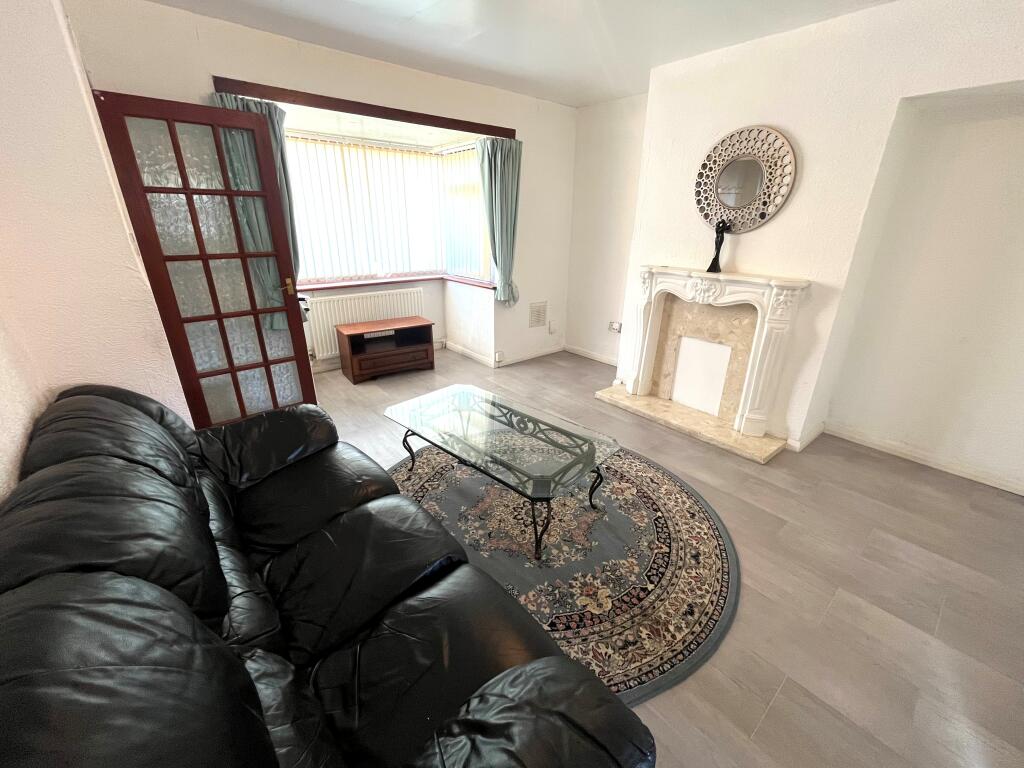Burrows Avenue, Beeston, NOTTINGHAM - View 4