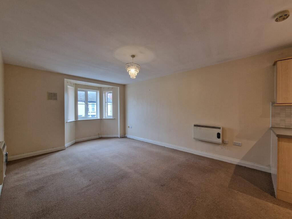 Apartment in Wolverhampton - View 3