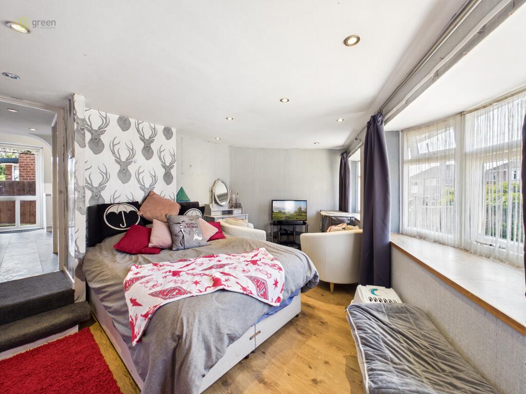 Springfield Crescent, Sutton Coldfield, B76 photo 5