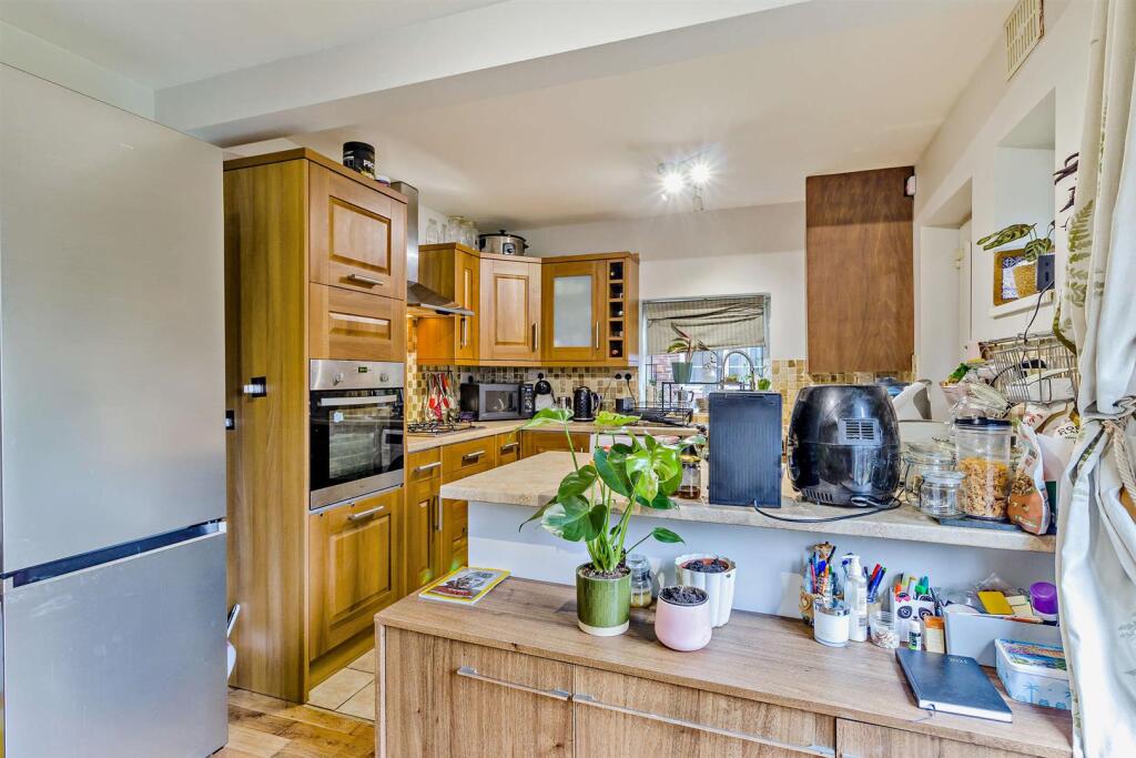 Main image of property: Amersall Crescent, Scawthorpe ,Doncaster