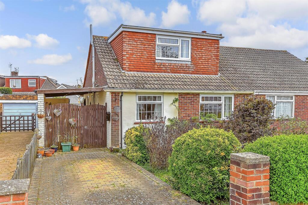 Sunnymead Drive, Waterlooville, Hampshire - View 2