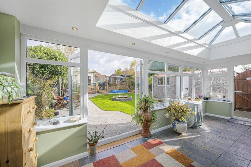 Hillside Avenue, Seaford photo 2