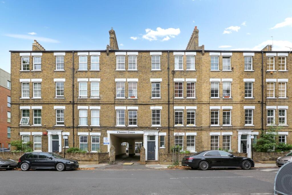 Main image of property: Lomond Grove, London