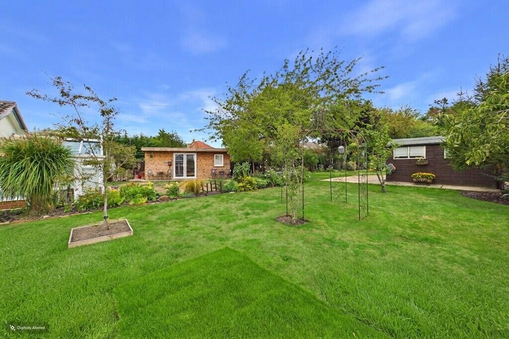 House in South Norfolk, Bedingham Green, Bedingham - View 5