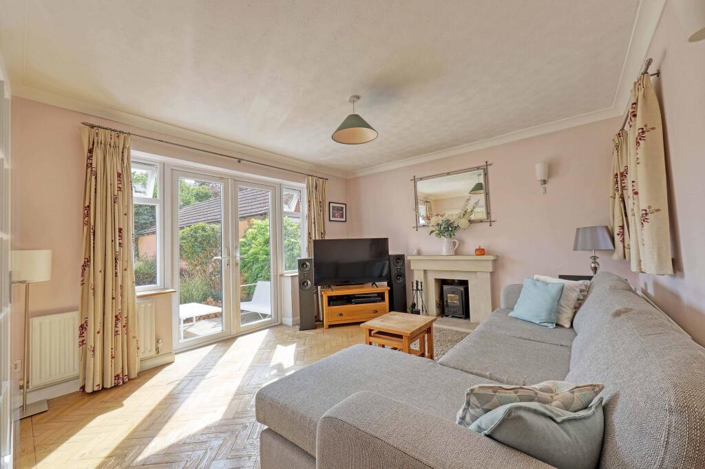House in Slough - View 5