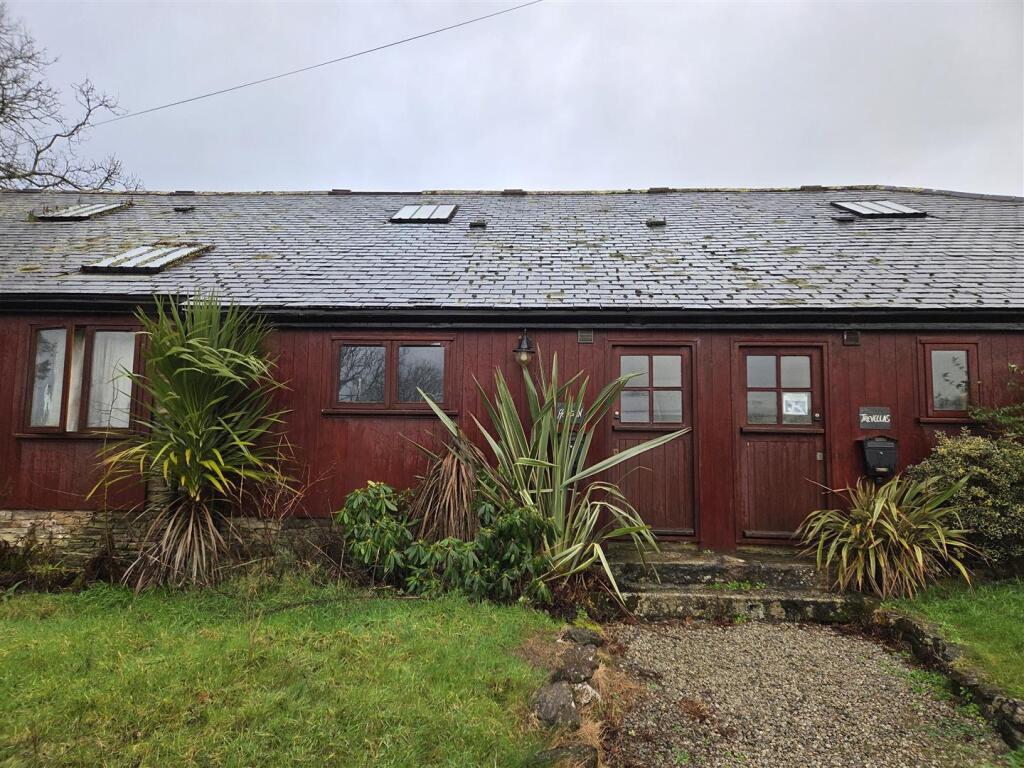 Main image of property: Tregavethan