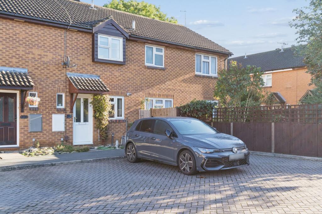 House in Hertsmere, Merry Hill, Bushey - View 4