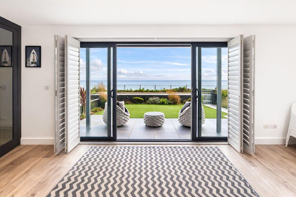 3 Southbourne Coast Road, Bournemouth photo 2