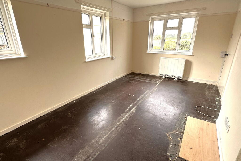 House in Swindon, Patney - View 3