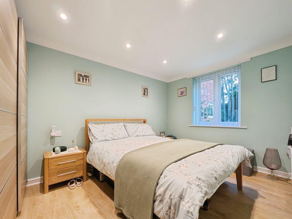 Apartment in Newcastle upon Tyne, Tyne and Wear - View 5