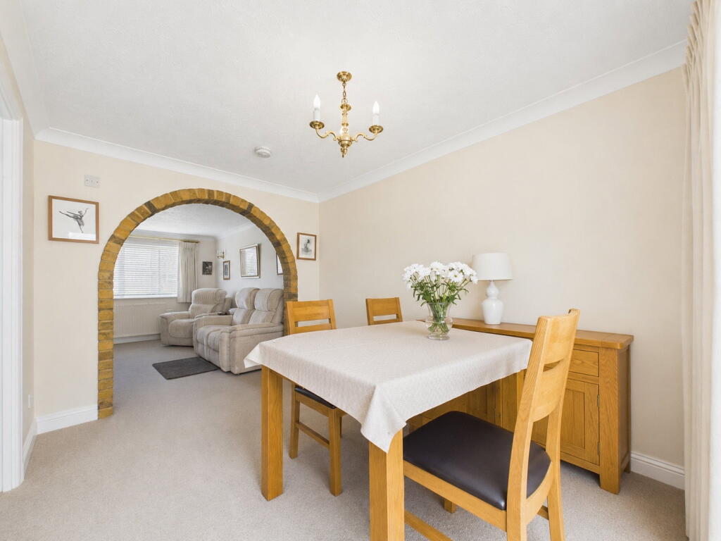 House in Hoo St Werburgh, Medway - View 4