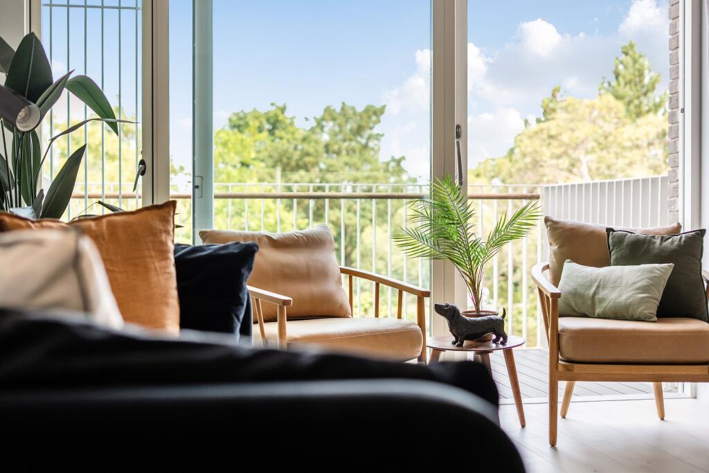 Apartment in Elmbridge, Cobham - View 5