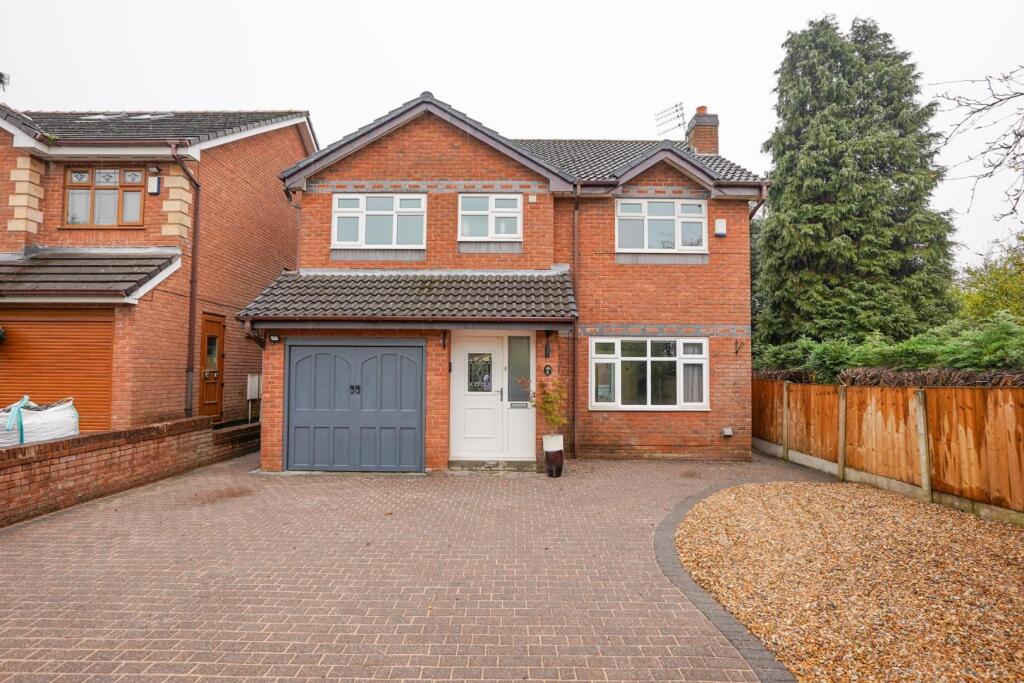 4-bed detached on Weston Park, Standish Lower Ground, Wigan, WN6 8LE, £329,995