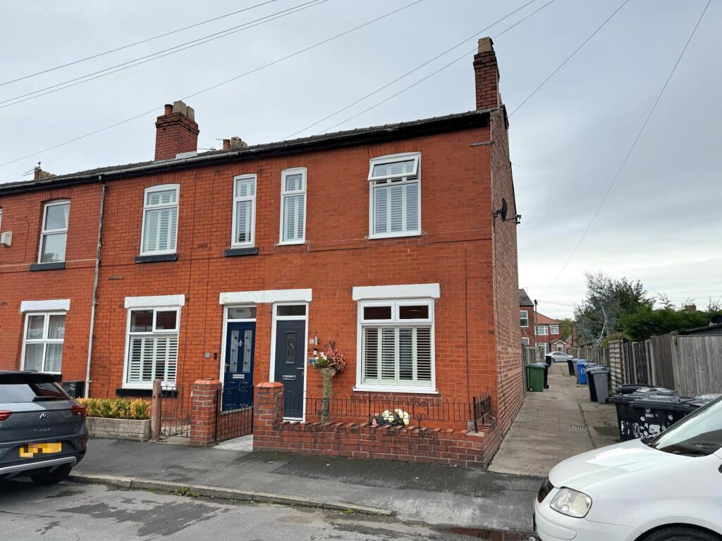 Main image of property: Crossley Road, Sale, M33