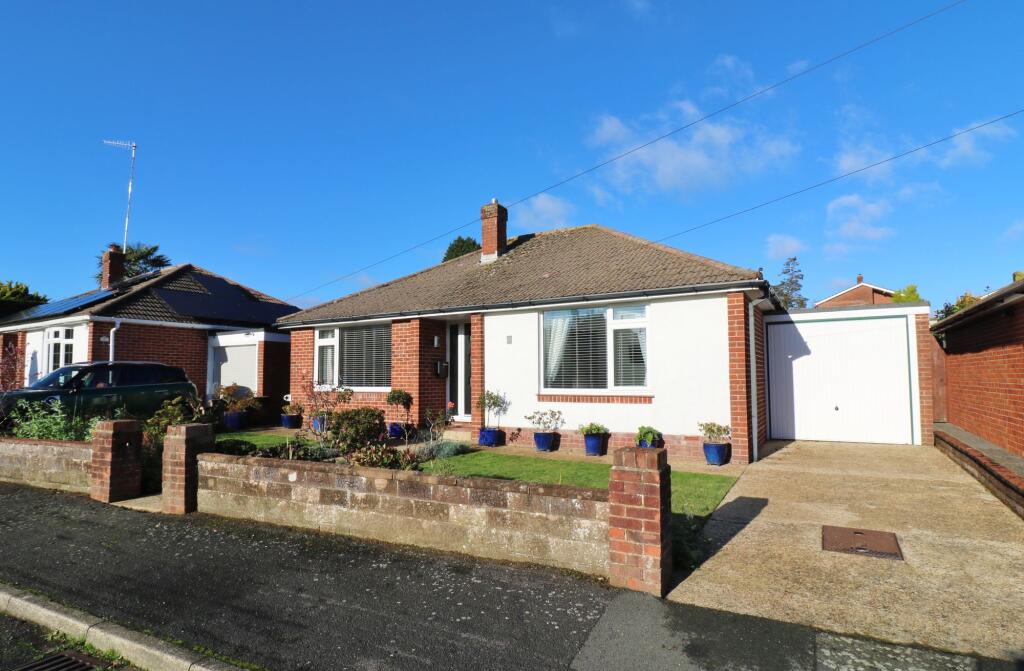 Main image of property: Oaktree Gardens, Hedge End, SO30
