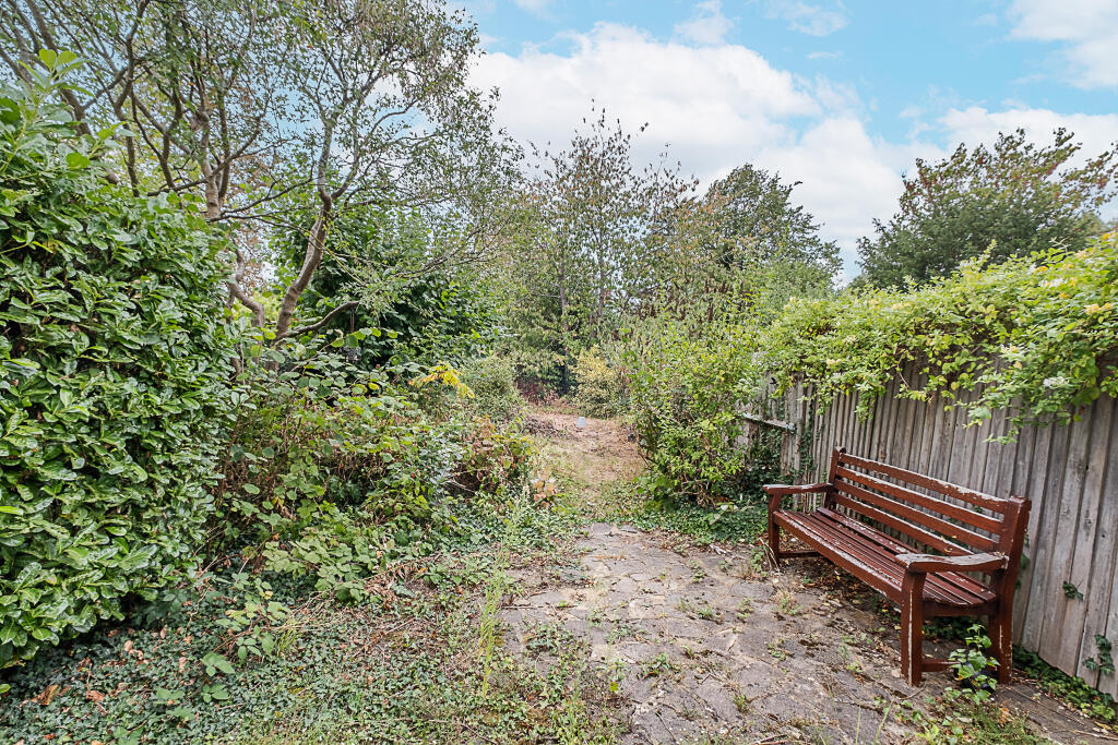 House in Twickenham - View 5