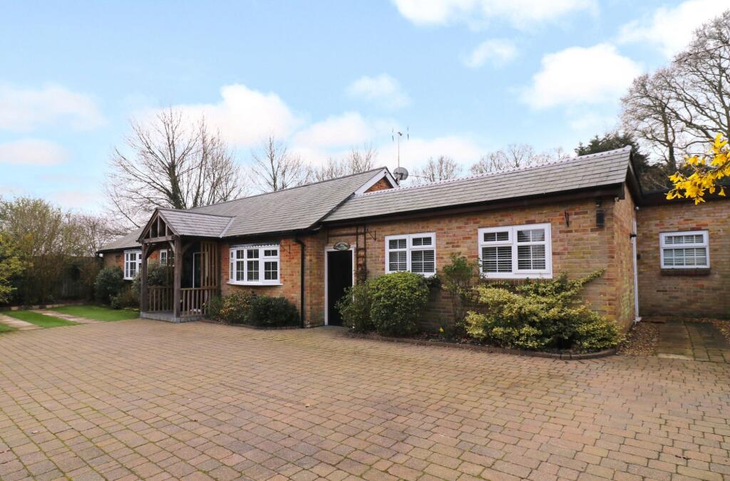 Main image of property: Botley Road, West End, SO30