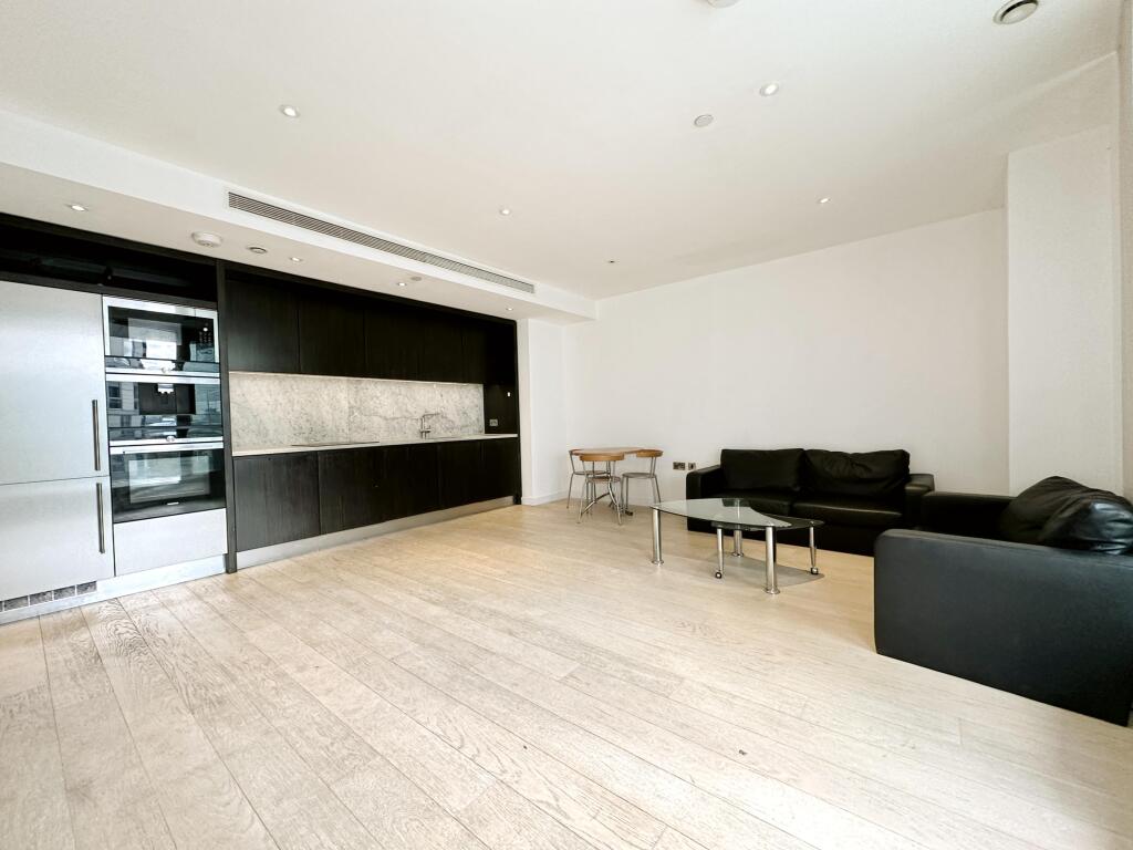 Main image of property: Charrington Tower, New Providence Wharf, London, E14 9AY