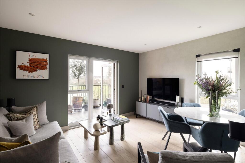 2-bed flat on Swannell Way, Claremont Village, London, NW2, £500,000