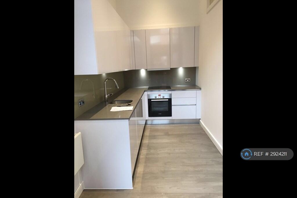 Main image of property: Verona Apartments, Slough, SL1