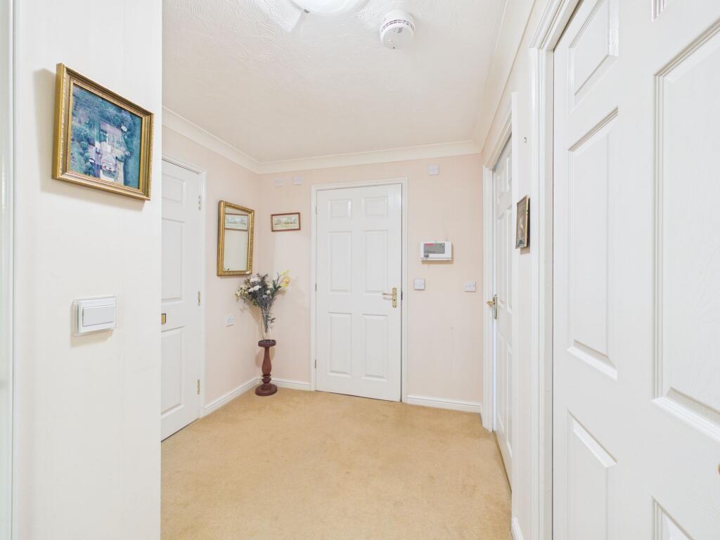 Apartment in Driffield, Little Driffield - View 5
