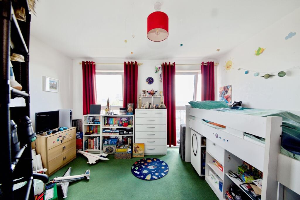 Apartment in London - More