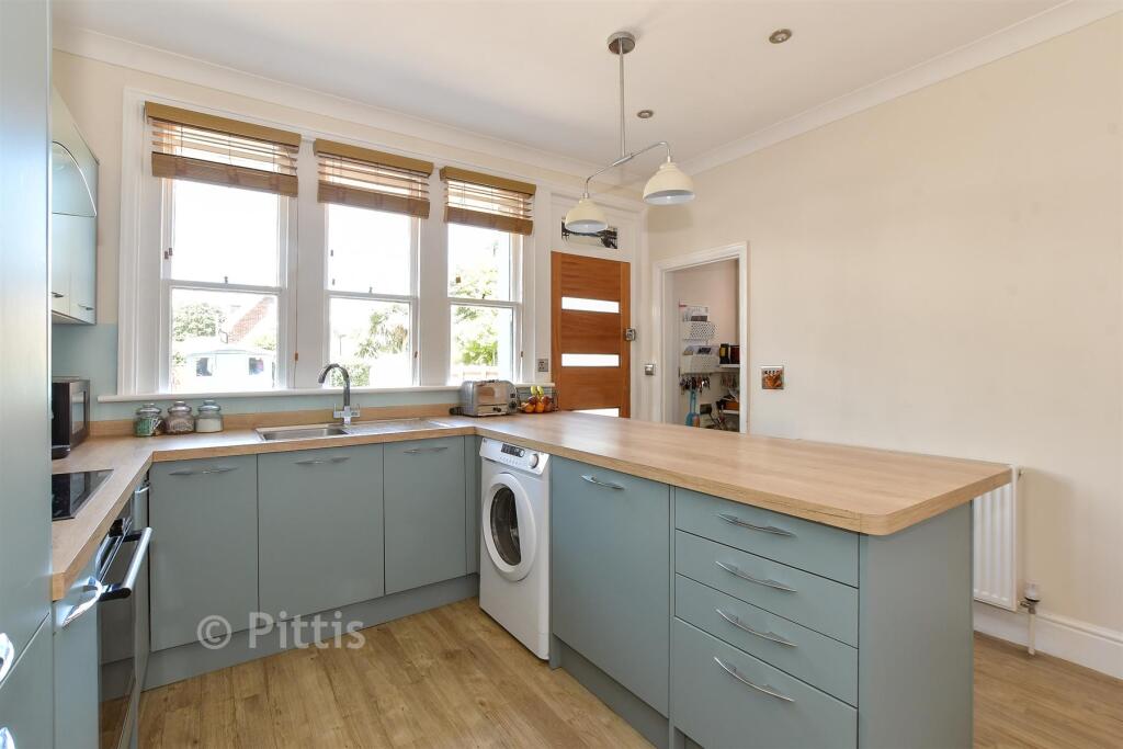 House in Shanklin, Isle of Wight - View 5