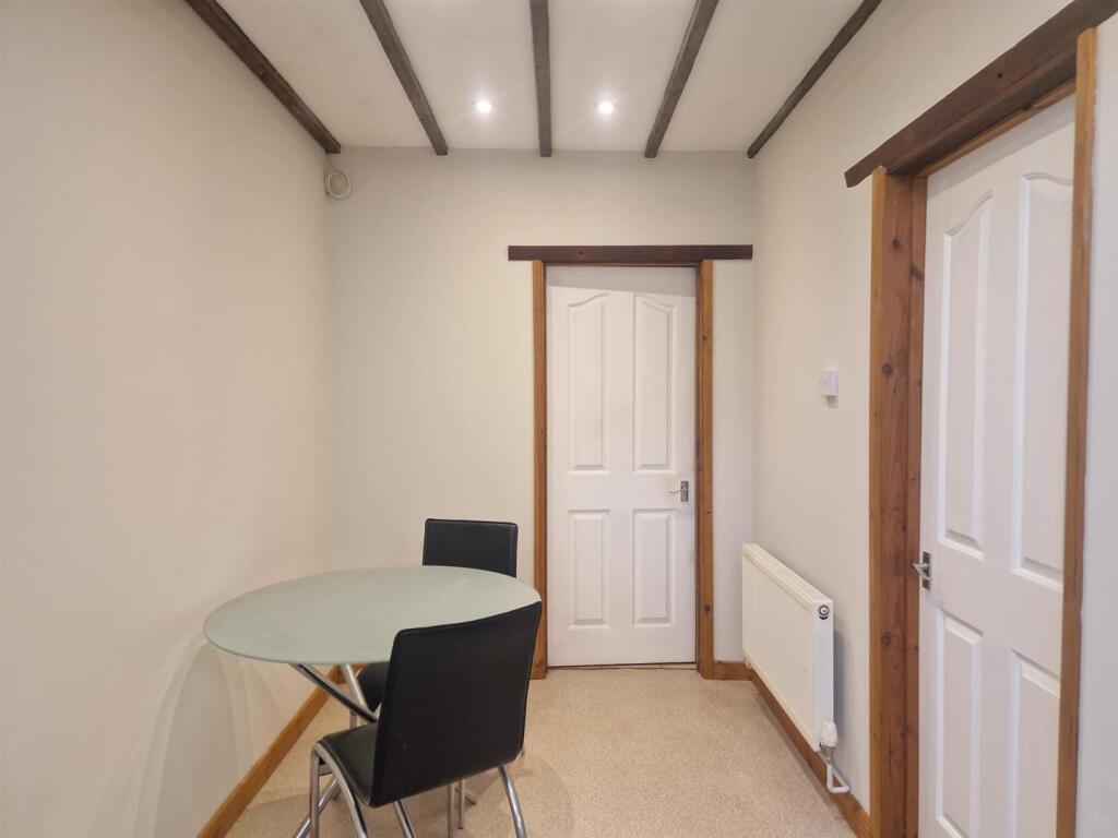 House in Taunton - View 3