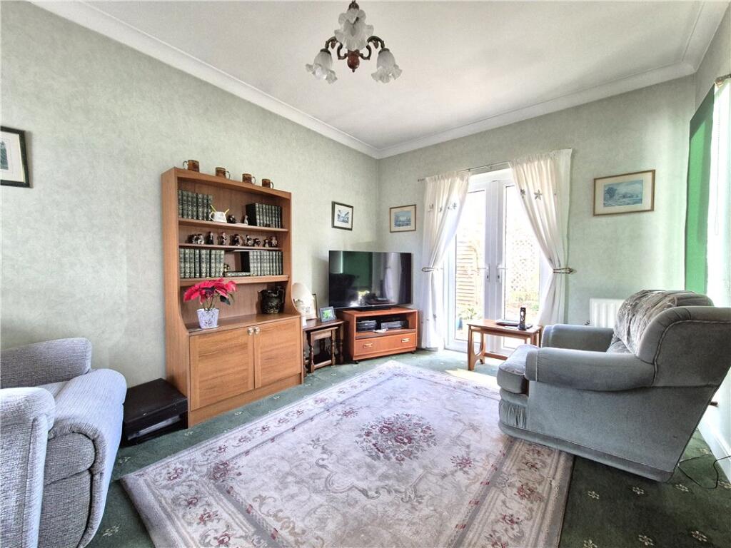 House in Orpington, Broom Hill, Ramsden - View 3