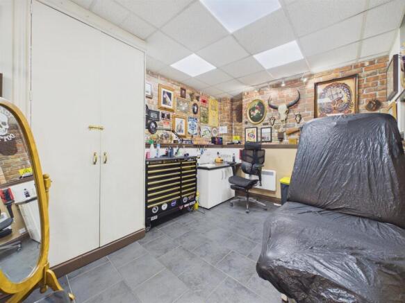 Office/shop