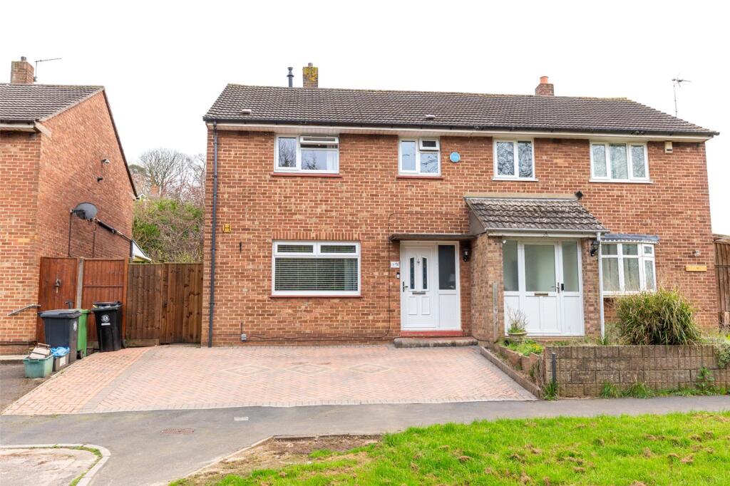 Main image of property: Ellinghurst Close, Bristol, BS10