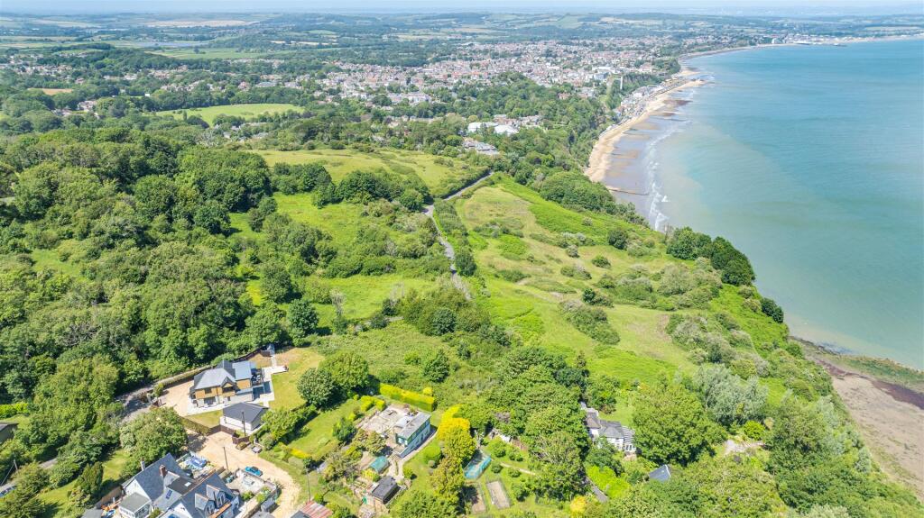 Luccombe Road, Luccombe - View 3