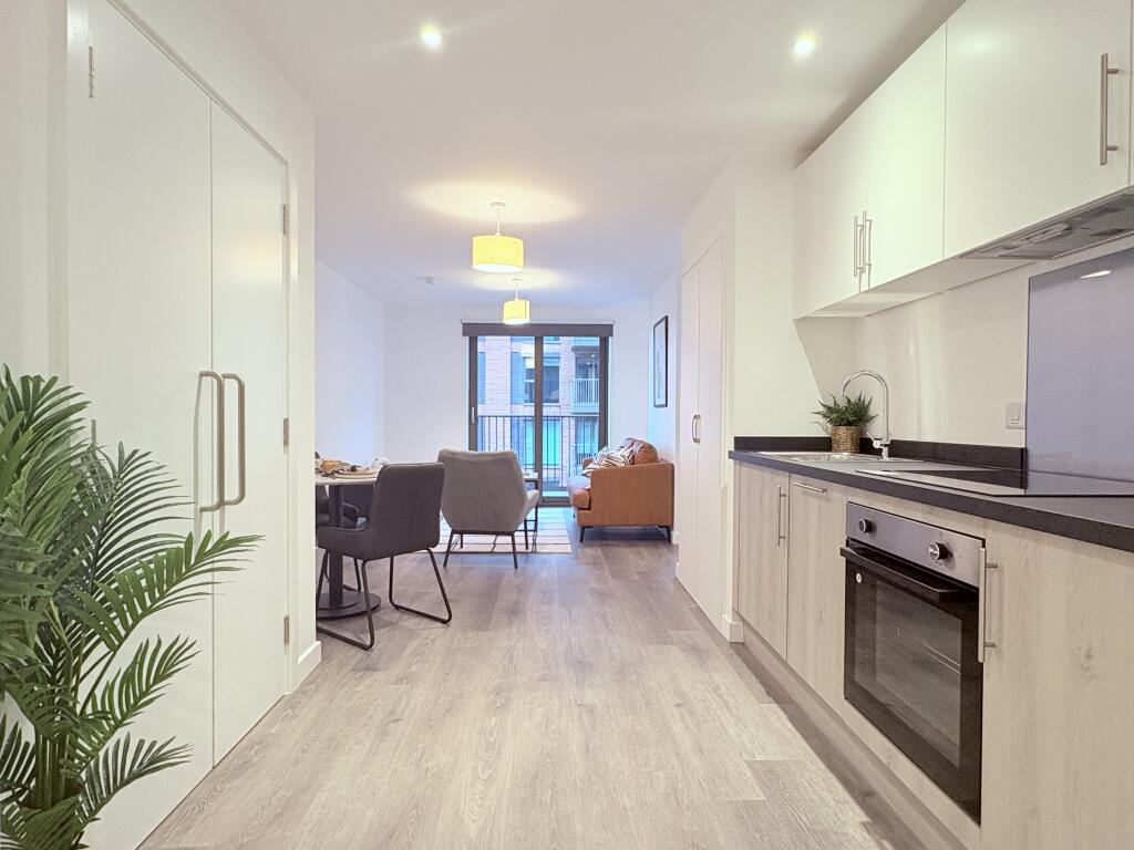 Main image of property: 808W Upperbanks West Block