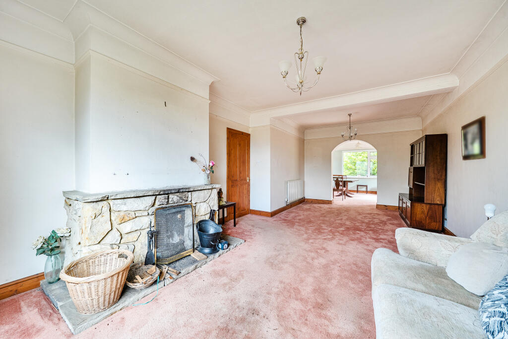 House in Tonbridge - More