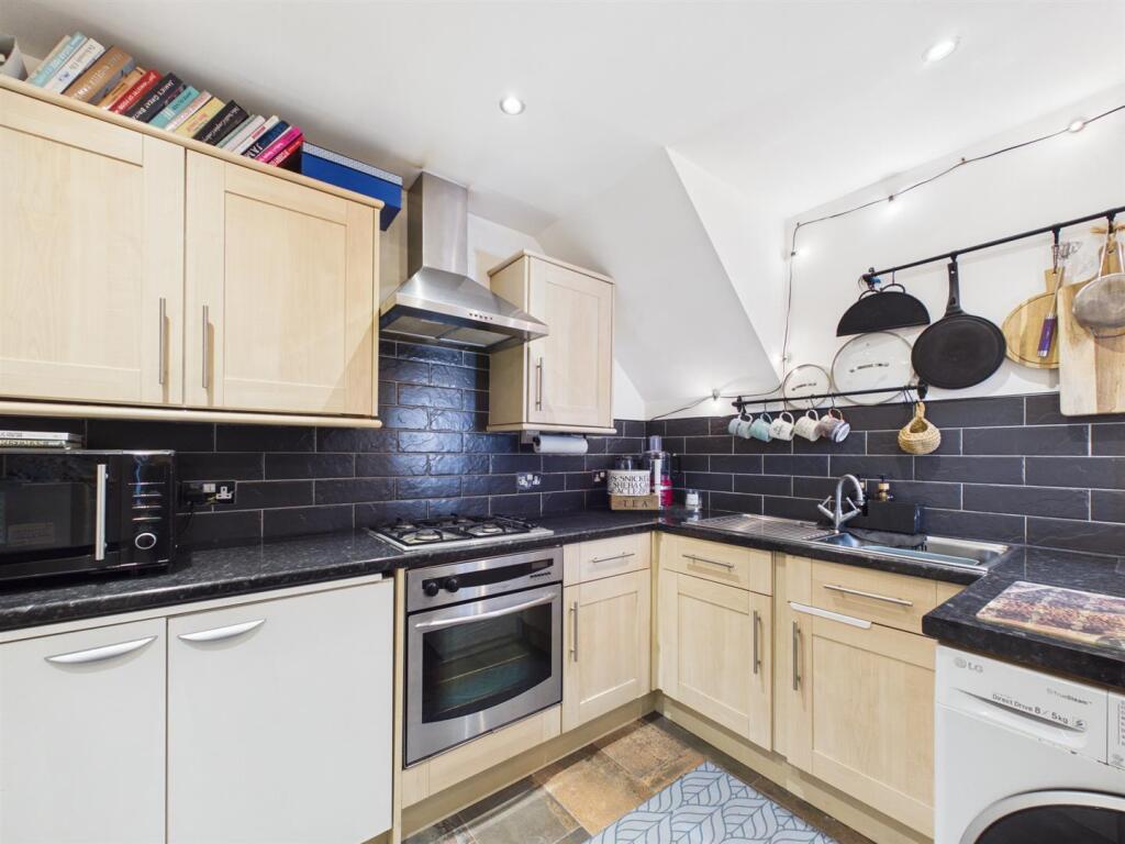 House in North Tyneside, Cullercoats - View 5