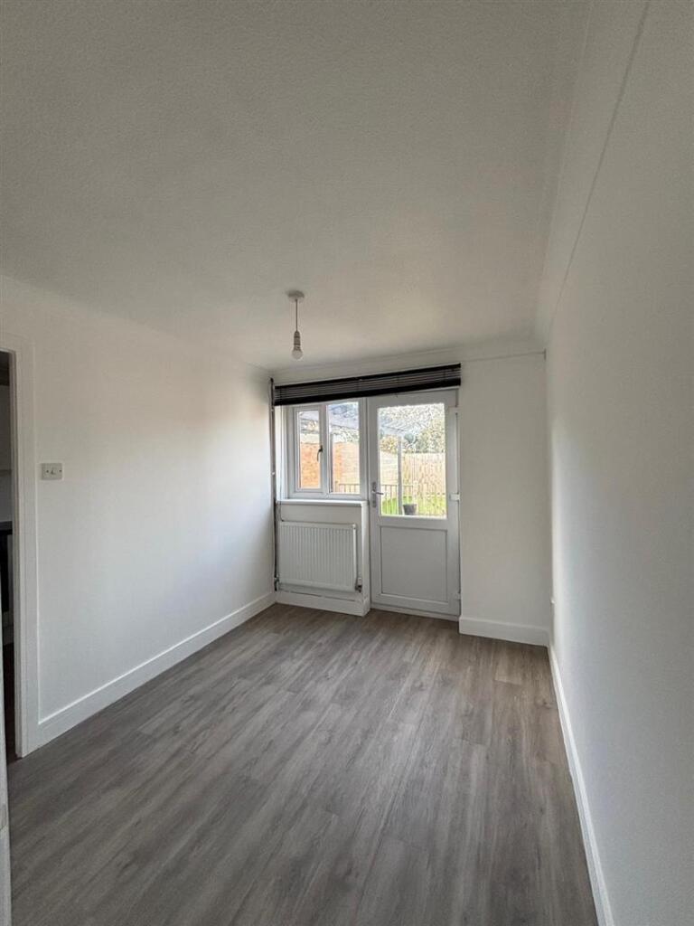 House in Bridgend, Brackla - View 5