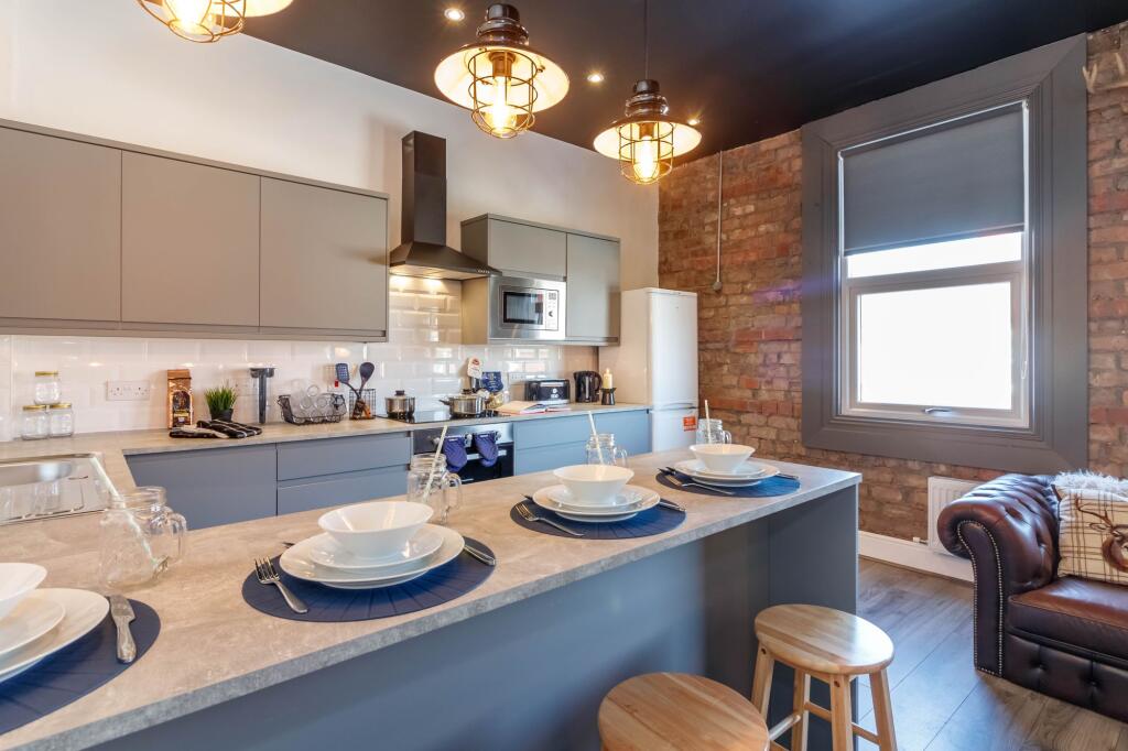 1 bedroom house share for rent