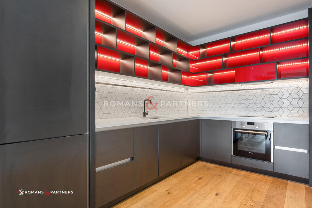 Apartment in London - View 5
