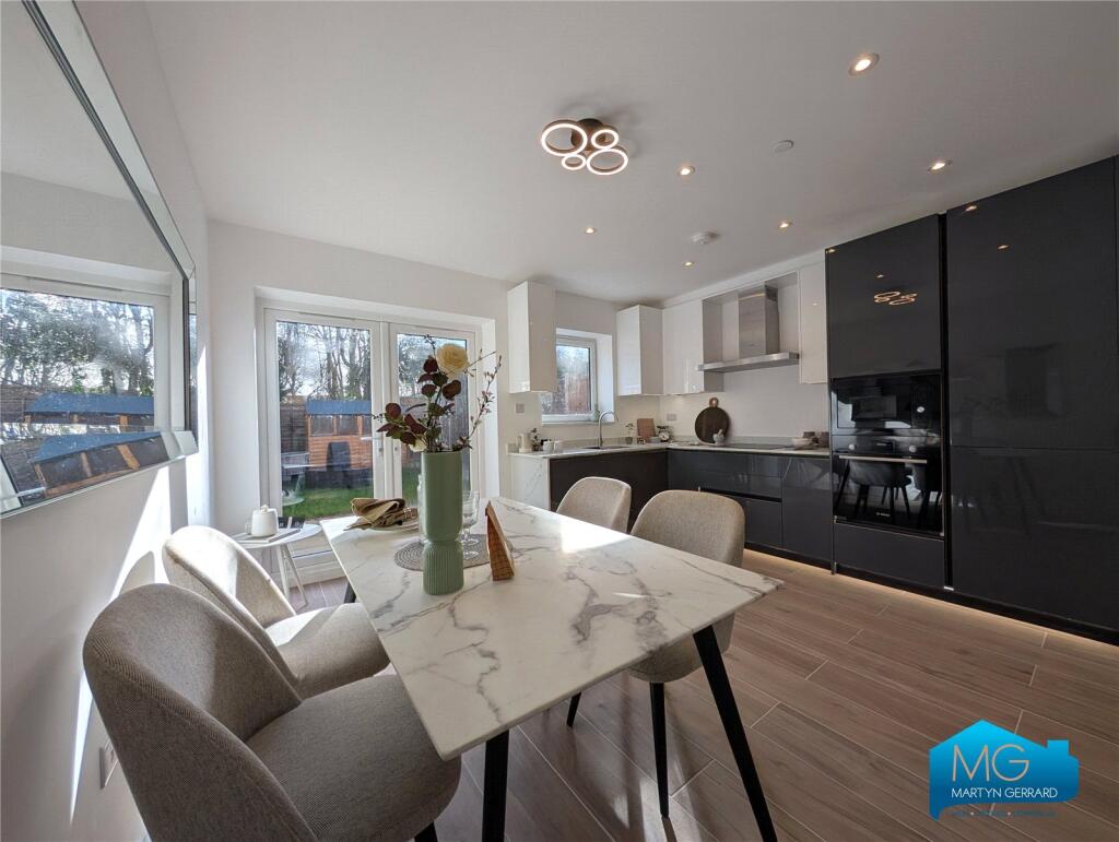 Main image of property: Dudley Road, London, N3