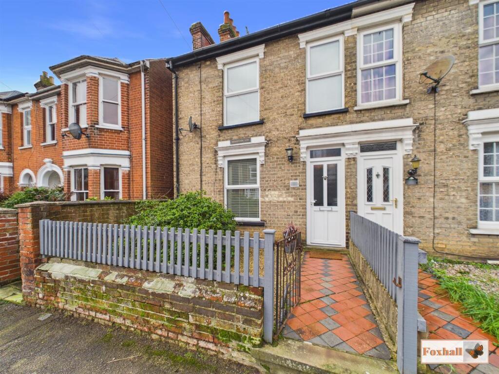 2-bed semi-detached on Hatfield Road, Ipswich, £220,000