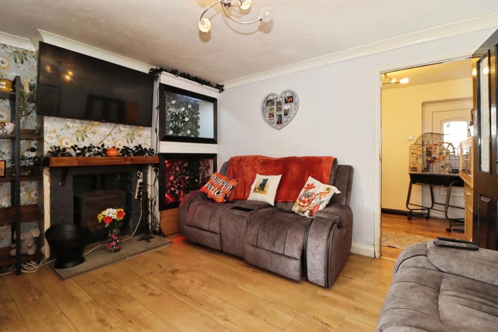 Albert Road, Severn Beach, Bristol, BS35 photo 4
