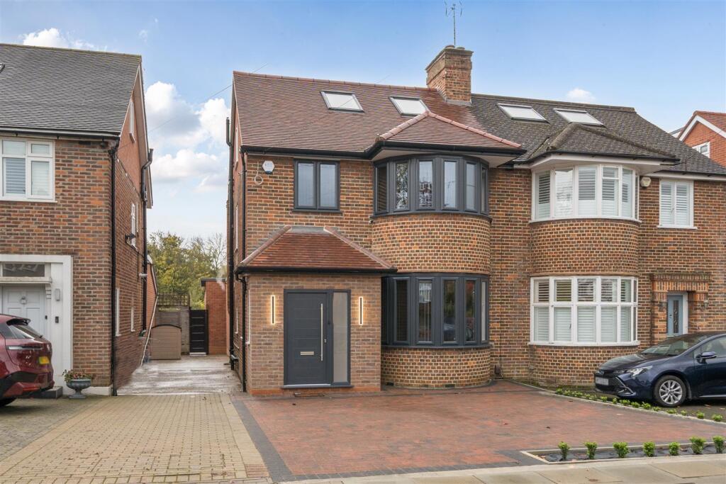 Main image of property: Walmington Fold, Woodside Park