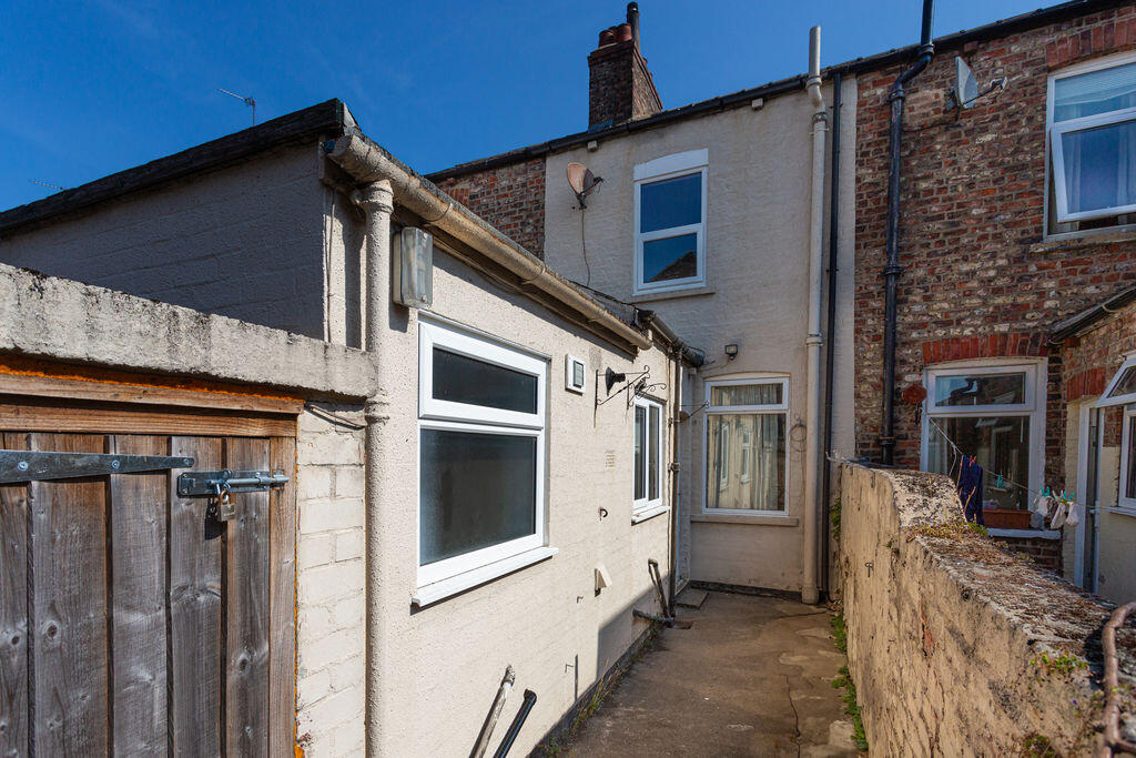 House in York - View 4